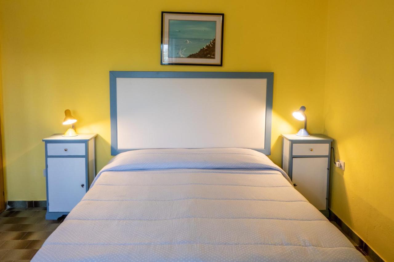 B&B Giglio Di Mare Cala Liberotto Dış mekan fotoğraf